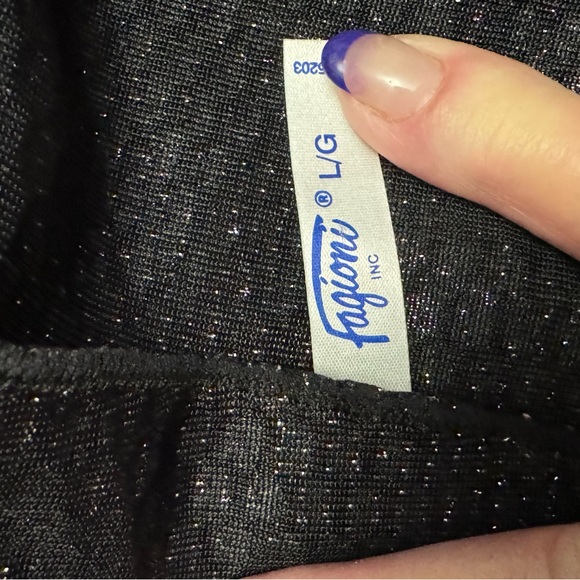 Shiny, sensual chemise - Picture 7 of 8